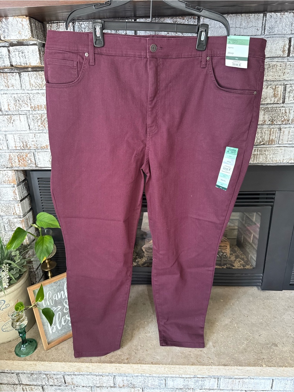 Women's Plum Stretch Jeans